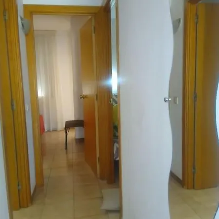 Apparemment T3 De 6 Places En Bord De